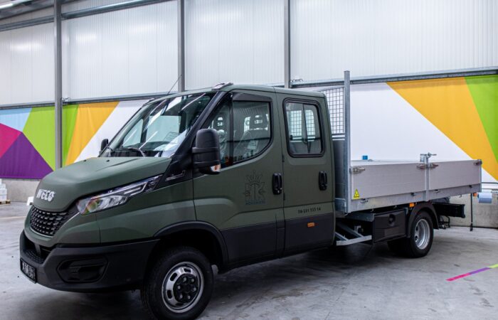 HK hoveniers iveco daily full-wrap military green 3M